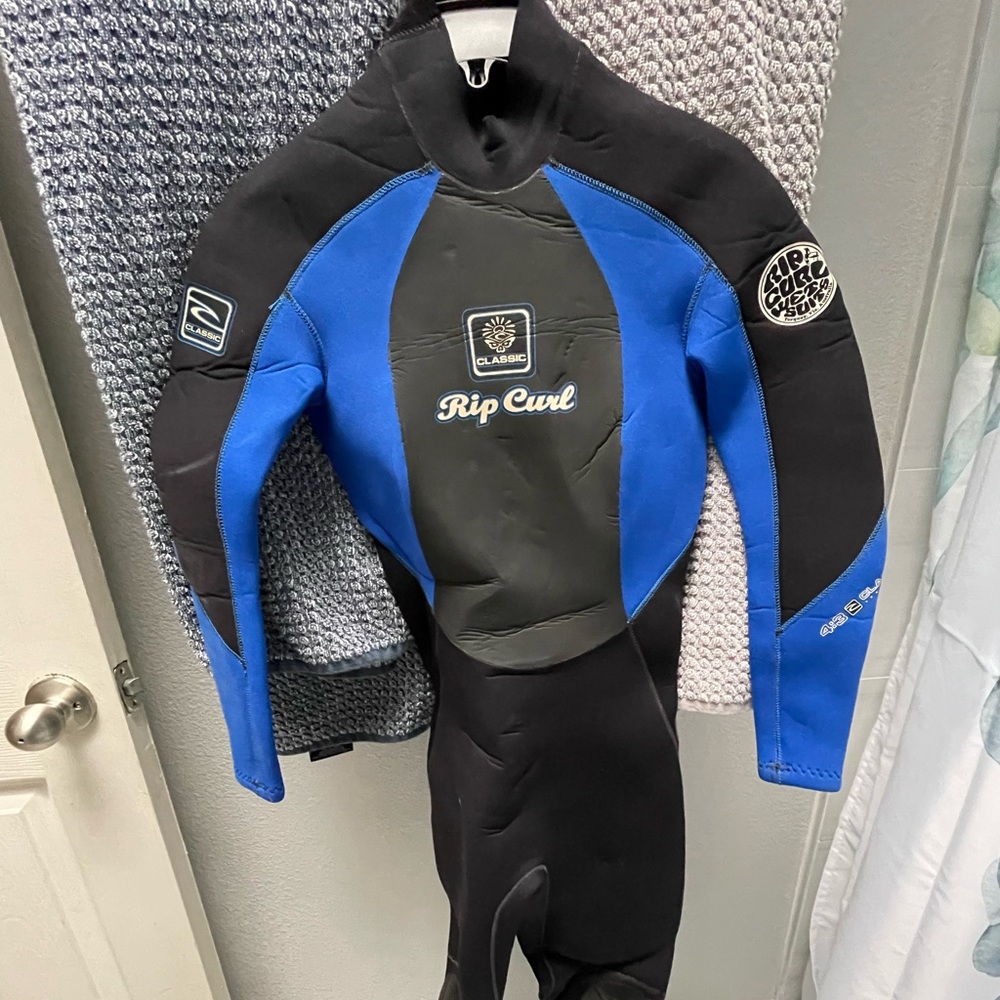 Rip curl size 6 full body wetsuit